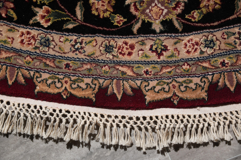 8.0 x 8.0 Round Fine Quality Handmade Wool and Silk Rug #F-4027