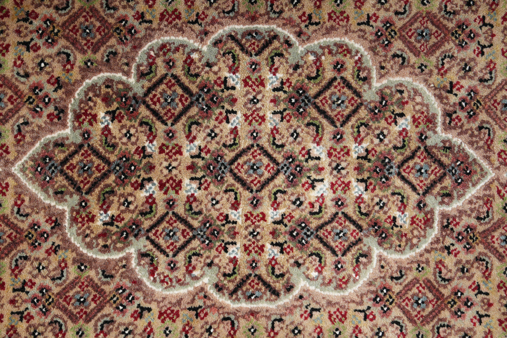 8.0 x 8.0 Round Fine Quality Wool and Silk Mahi Tabriz rug #F-4033