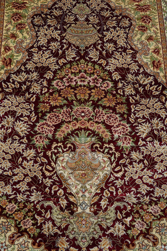 3.4 x 5 Silk Rug Vase Flowers Fancy details #51486