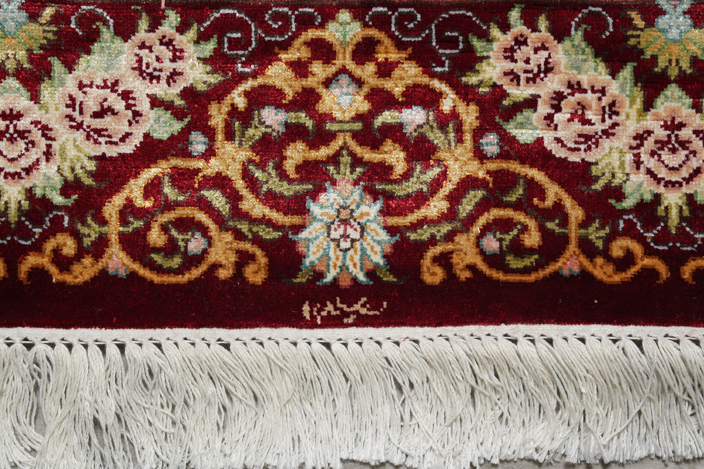3.4 x 5 Silk Rug Vase Flowers Fancy details #51486