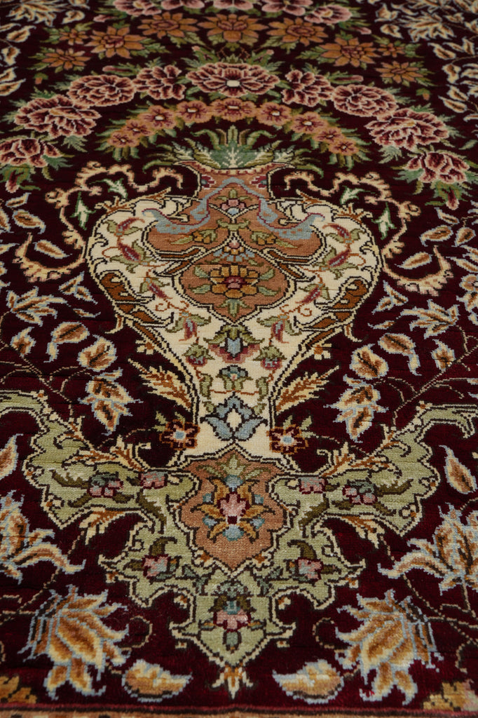 3.4 x 5 Silk Rug Vase Flowers Fancy details #51486