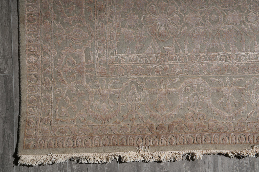 8.0 x 8.2 Fine Weave Handmade Wool and Silk Square Transitional Modern Rug #F-4038