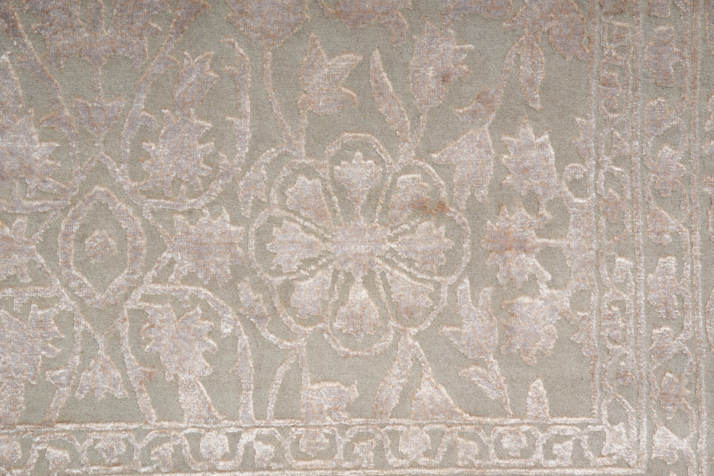 8.0 x 8.2 Fine Weave Handmade Wool and Silk Square Transitional Modern Rug #F-4038