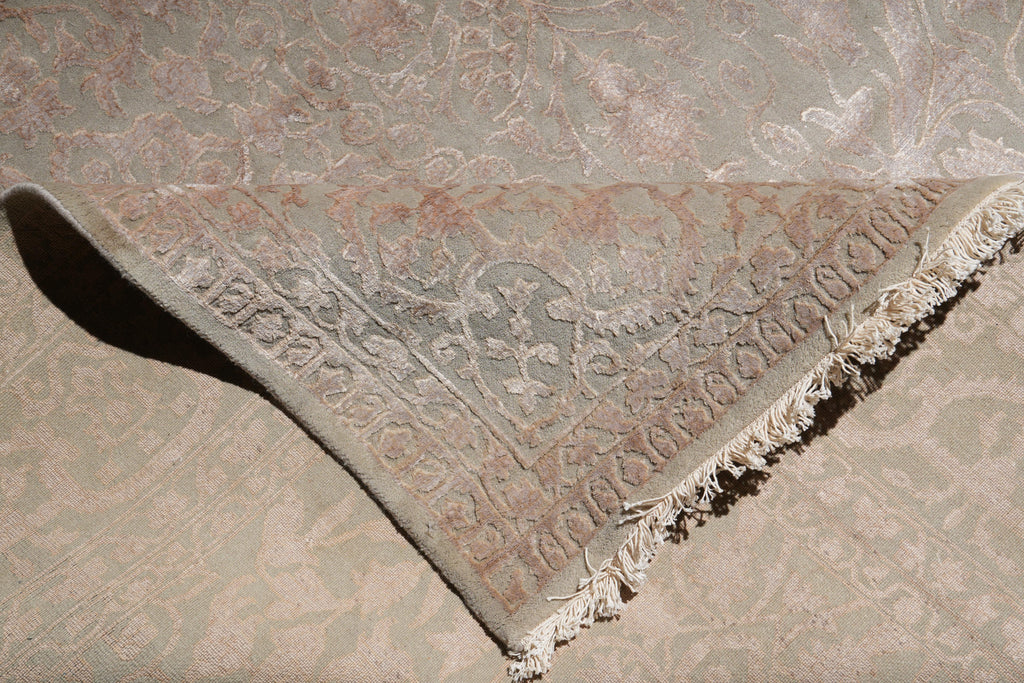 8.0 x 8.2 Fine Weave Handmade Wool and Silk Square Transitional Modern Rug #F-4038