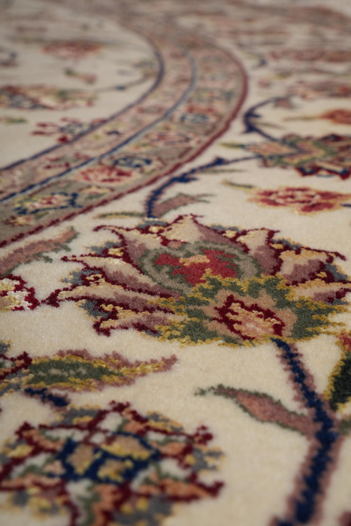 8.3 x 8.3 Handmade Fine Wool and Silk Round New Rug #F-4040