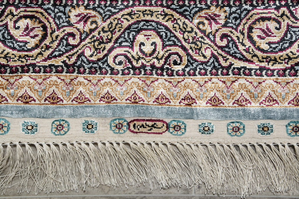 3 x 4.6 Silk Rug Handmade #60231