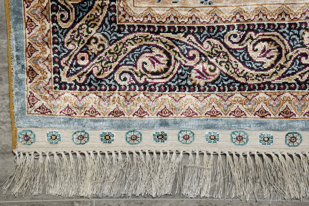 3 x 4.6 Silk Rug Handmade #60231