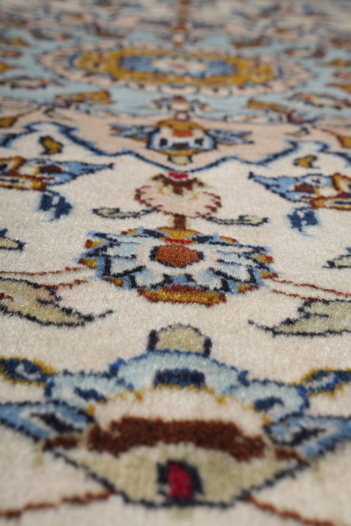 7.9 x 8.1 Square Persian Esfahan Najafabad Wool Rug #F-4046