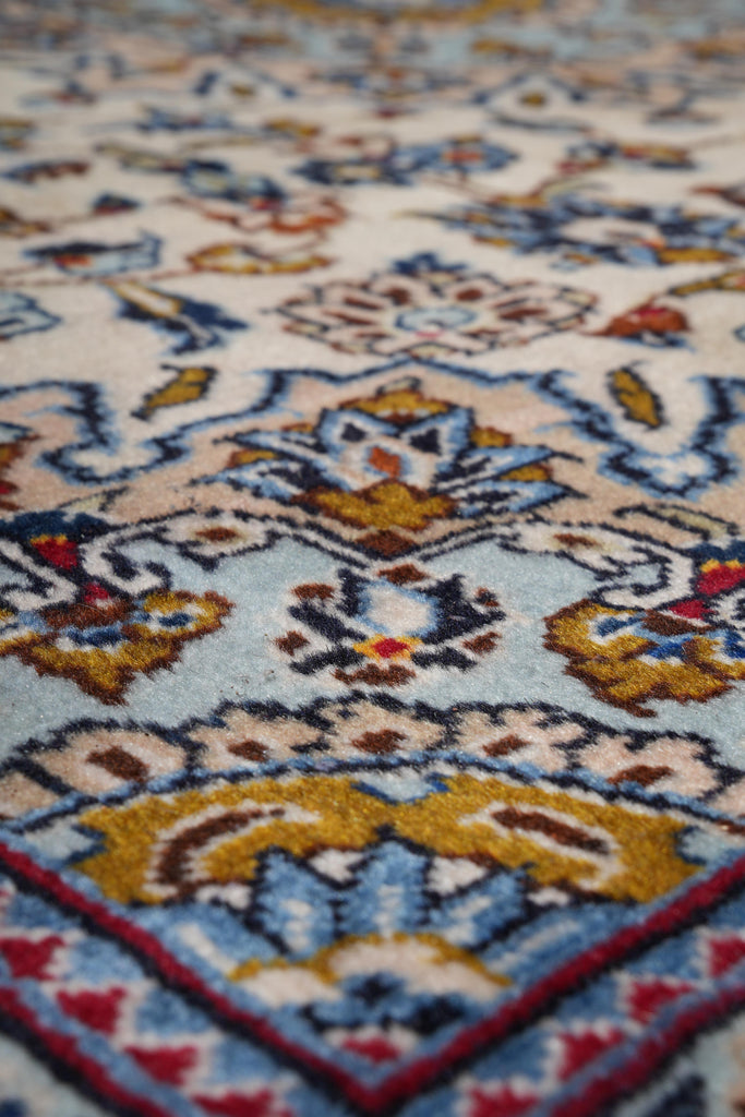 7.9 x 8.1 Square Persian Esfahan Najafabad Wool Rug #F-4046