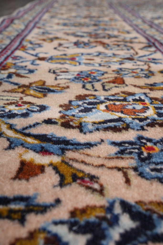 7.9 x 8.1 Square Persian Esfahan Najafabad Wool Rug #F-4046