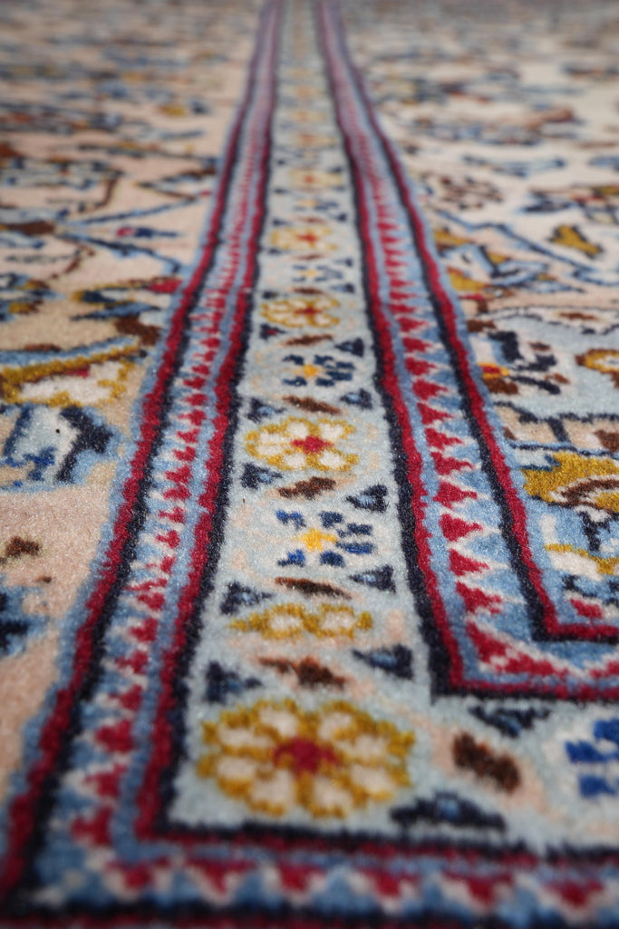 7.9 x 8.1 Square Persian Esfahan Najafabad Wool Rug #F-4046