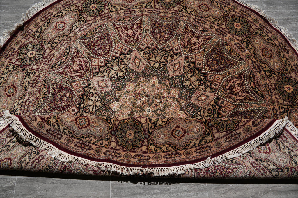 8.0 x 8.0 Round Wool and Silk Fascinating Handmade Rug  #F-4048