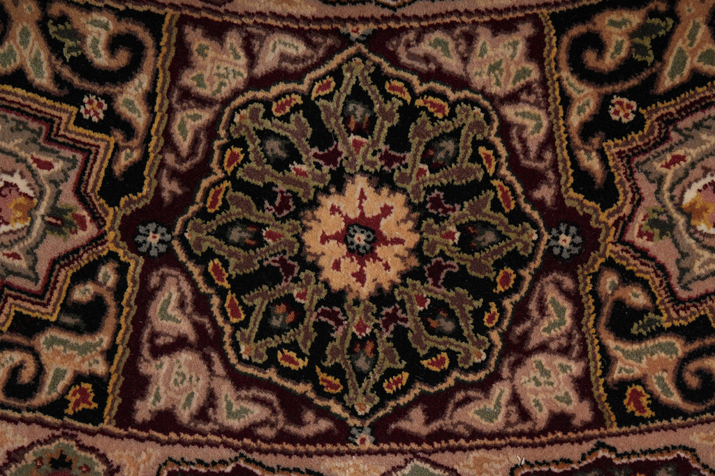 8.0 x 8.0 Round Wool and Silk Fascinating Handmade Rug  #F-4048