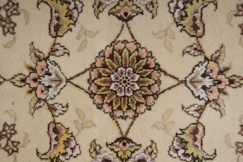 10.0 x 10.0 Round Finely Hand-Knotted Wool and Silk Rug #F-4050