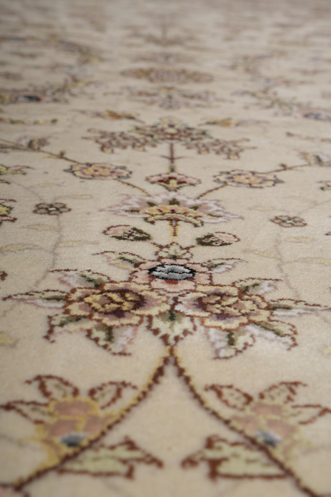 10.0 x 10.0 Round Finely Hand-Knotted Wool and Silk Rug #F-4050