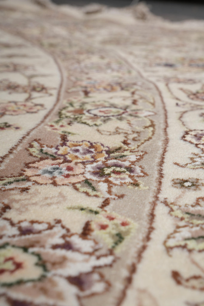 10.0 x 10.0 Round Finely Hand-Knotted Wool and Silk Rug #F-4050