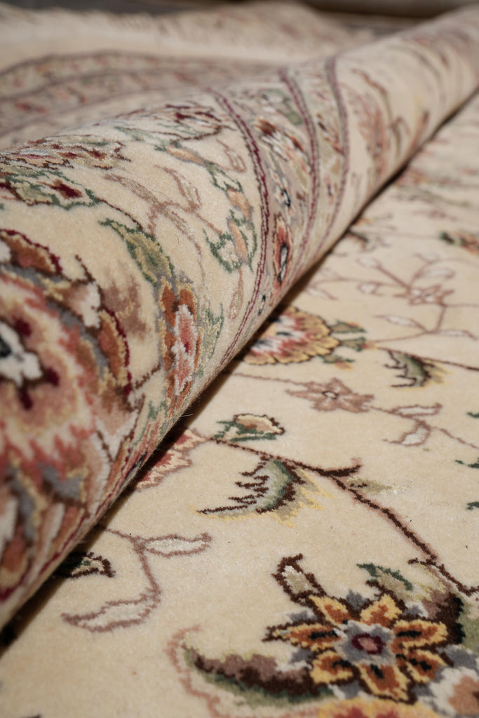 9.0 x 9.0 Round Fine Handmade Wool and Silk Rug #F-4051