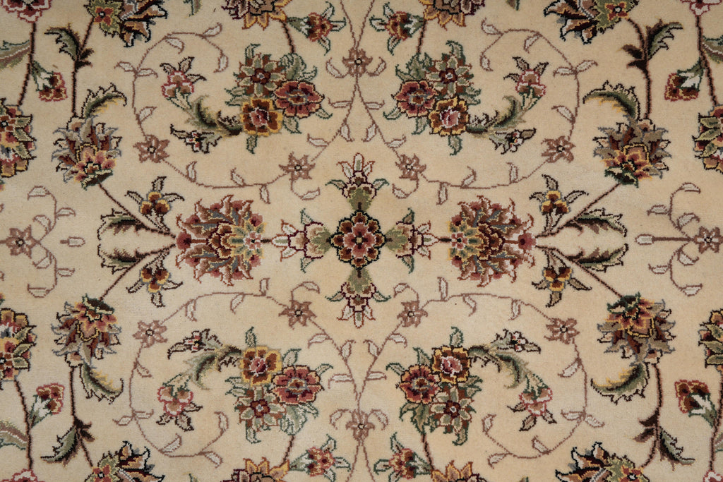 9.0 x 9.0 Round Fine Handmade Wool and Silk Rug #F-4051