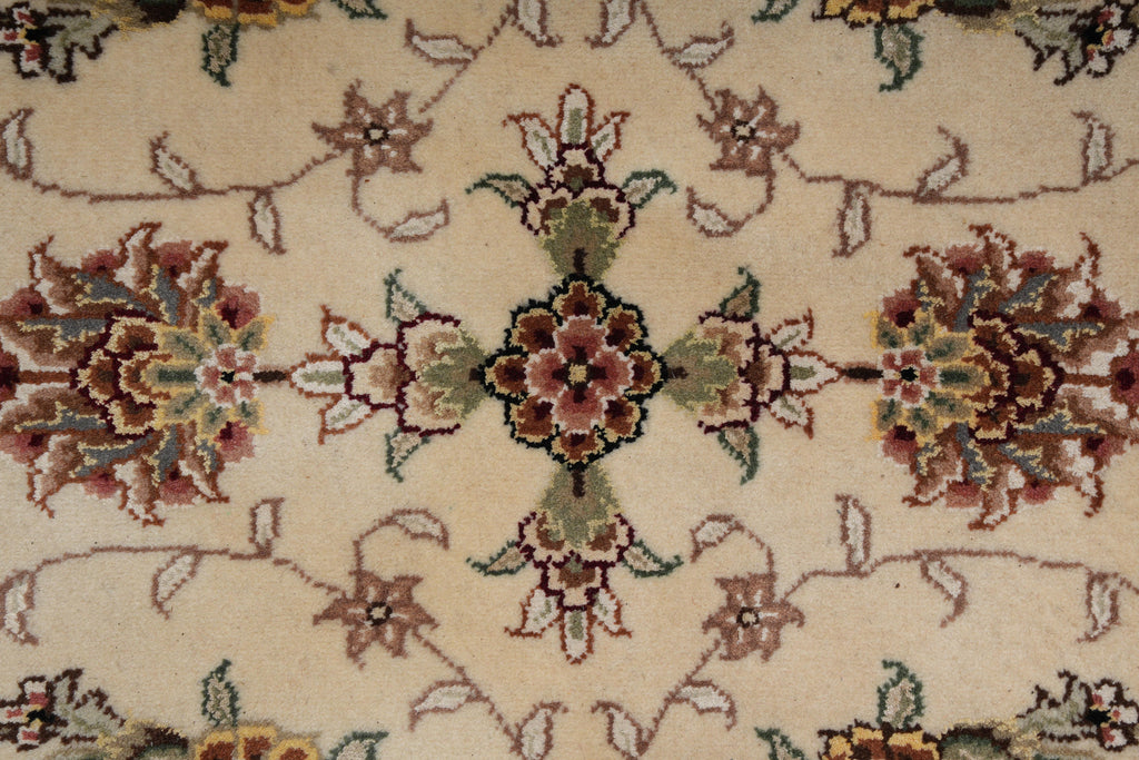 9.0 x 9.0 Round Fine Handmade Wool and Silk Rug #F-4051