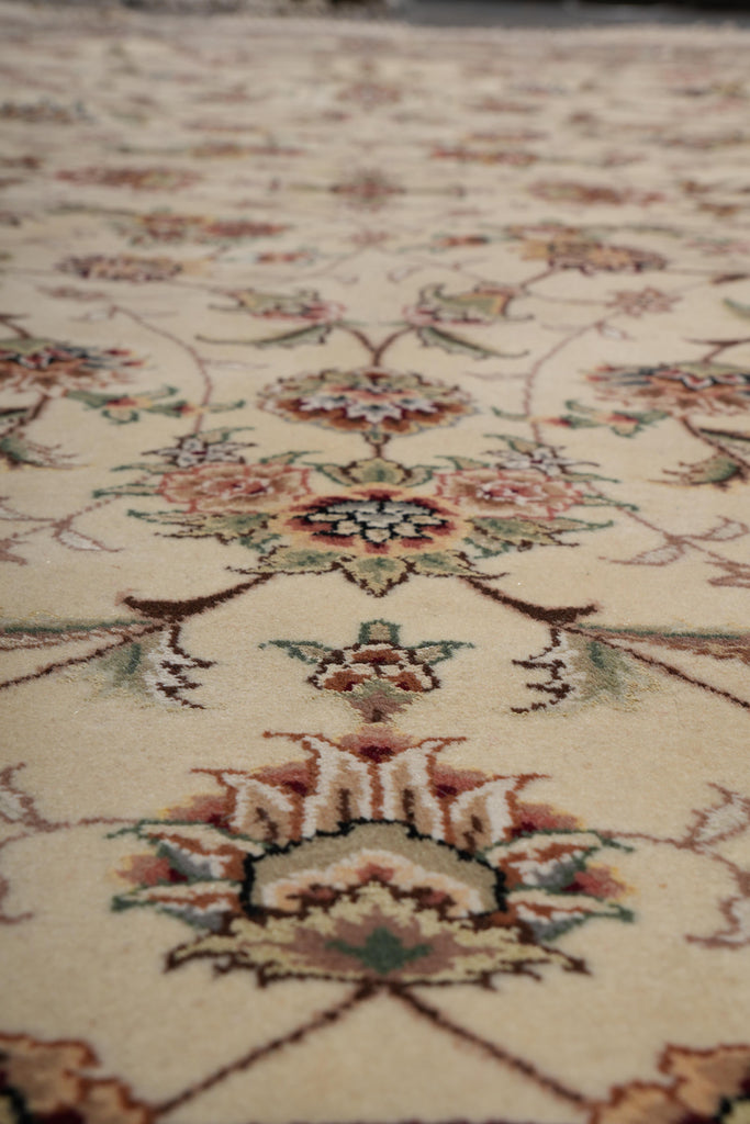 9.0 x 9.0 Round Fine Handmade Wool and Silk Rug #F-4051