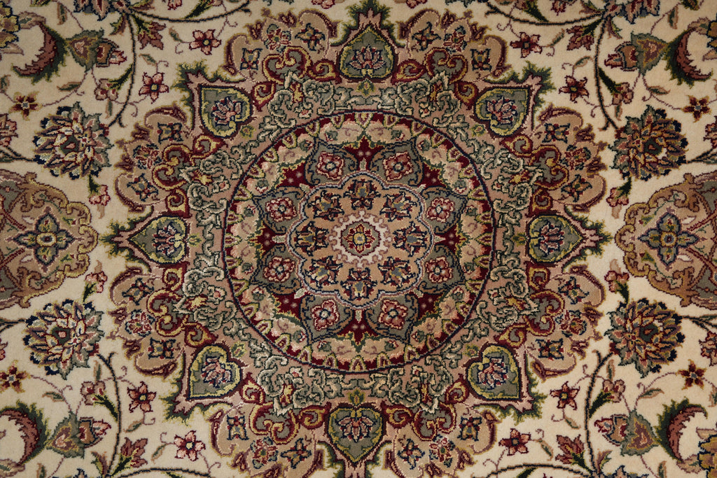 8.0 x 8.0 Fine Handmade Wool and Silk Round Rug #F-4052