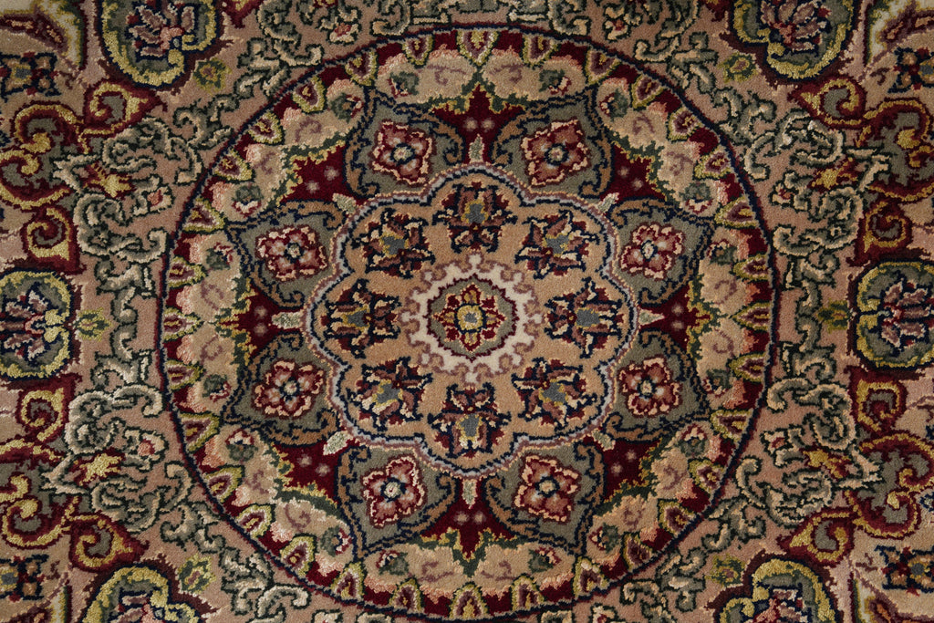 8.0 x 8.0 Fine Handmade Wool and Silk Round Rug #F-4052