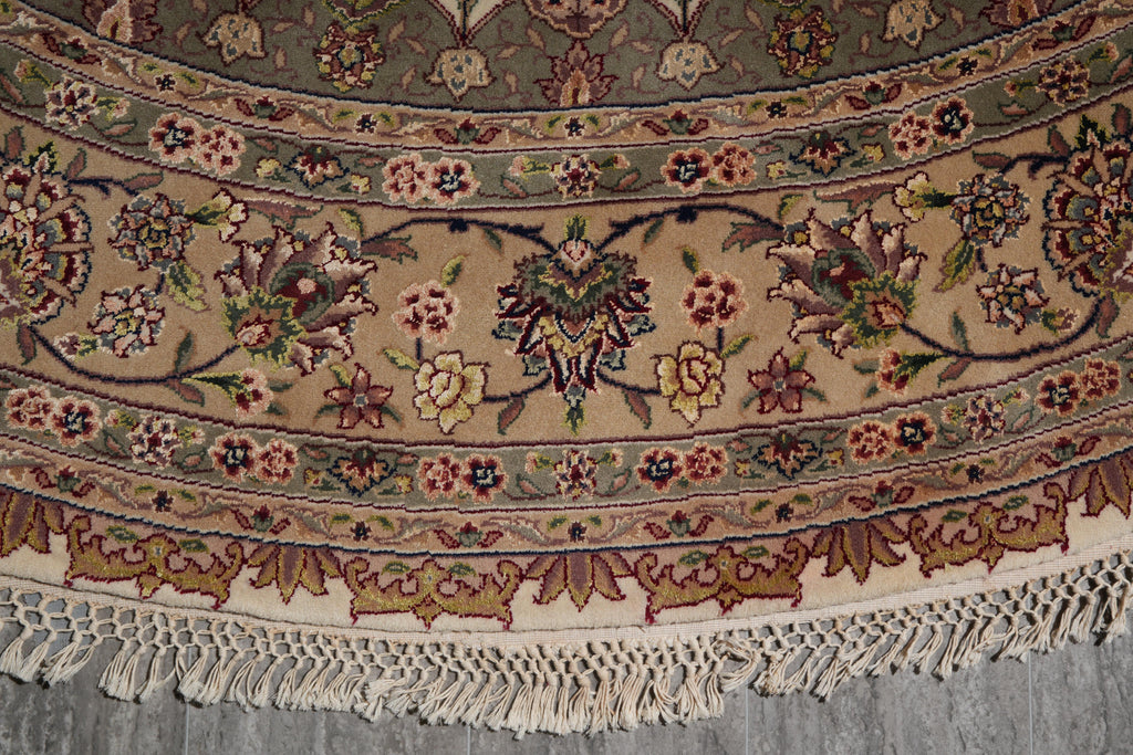 8.0 x 8.0 Fine Handmade Wool and Silk Round Rug #F-4052