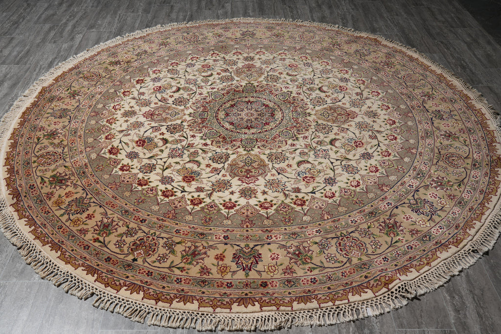 8.0 x 8.0 Fine Handmade Wool and Silk Round Rug #F-4052