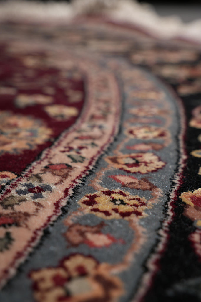 7.0 x 7.0 Round Fine Wool and Silk High Quality Handmade Rug #F-4055