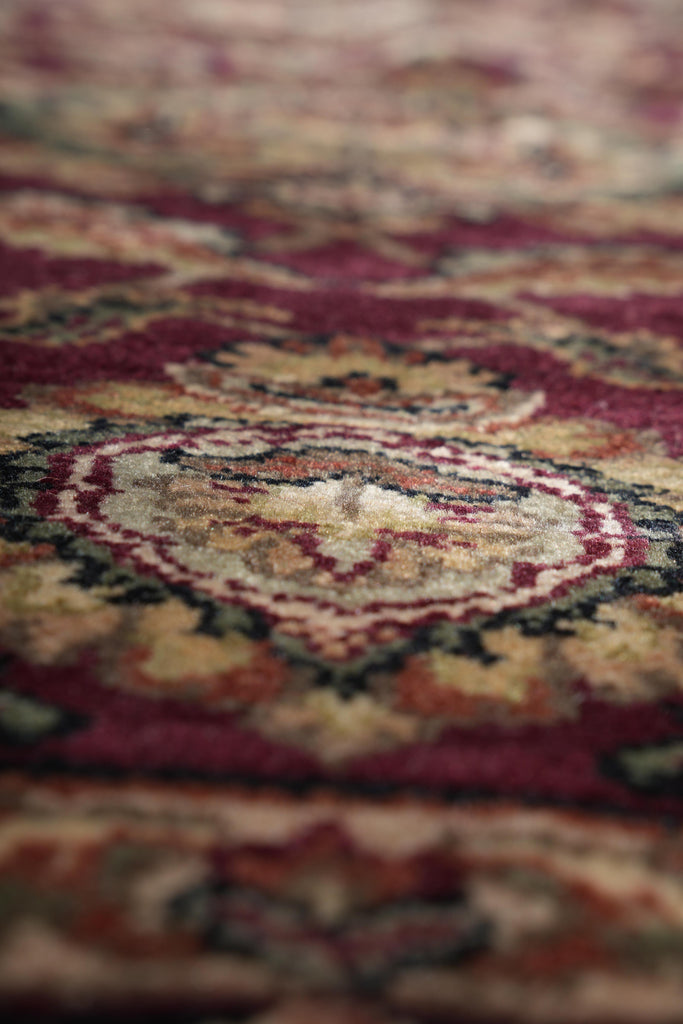 7.9 x 7.9 Round Jaipur Rug Dense Wool Burgundy #F-4056