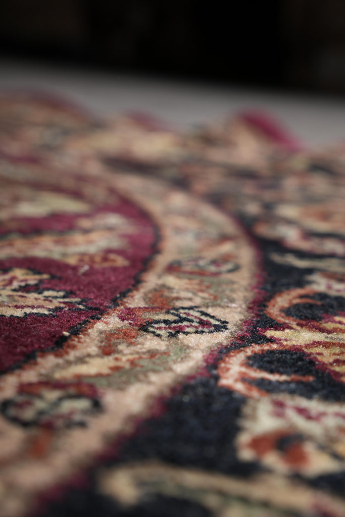 7.9 x 7.9 Round Jaipur Rug Dense Wool Burgundy #F-4056