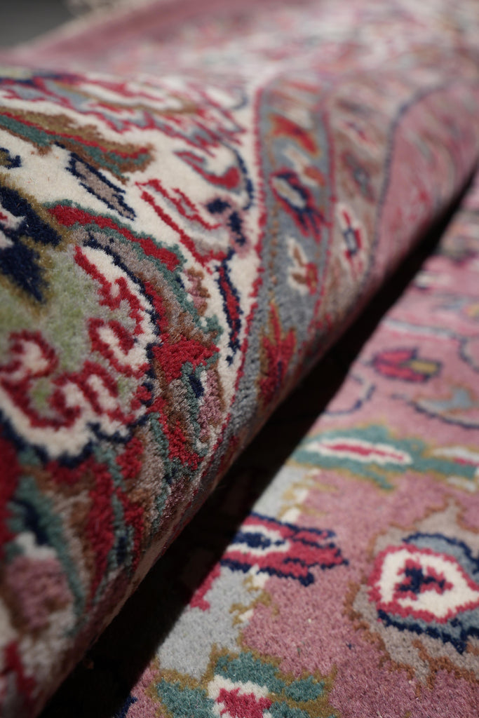 5.7 x 8.0 Oval New Handmade Wool Rug #F-4061