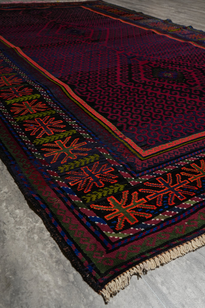 4.6 x 8 Afghan Village Rug Vasirestan #F-3248