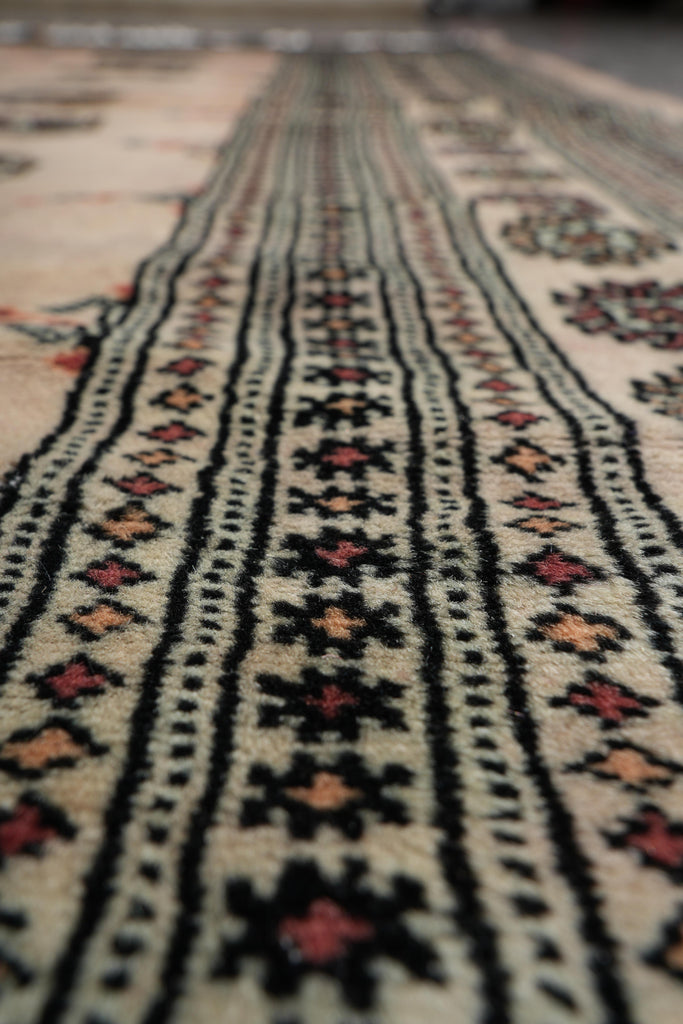 6.9 x 7.6 New Handmade Square Pakistan Bokhara Rug #F-4062