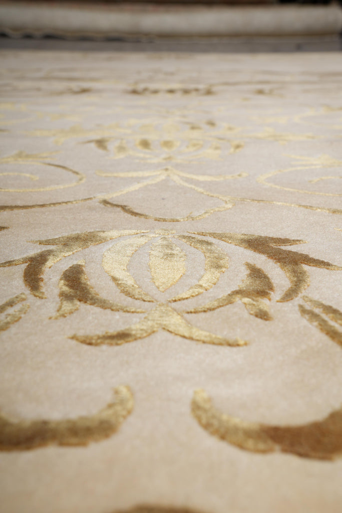 8.6 x 11.6 Quality Wool and Silk Handmade Rug  #F-4074