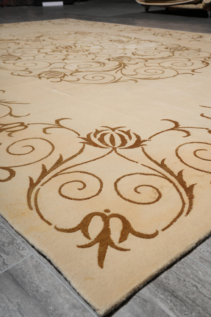 8.6 x 11.6 Quality Wool and Silk Handmade Rug  #F-4074