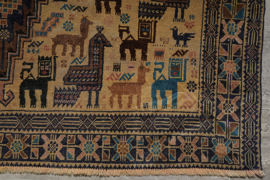 4 x 7 Detailed Animal Motif Tribal Rug Lovely One Of a Kind #F-3251