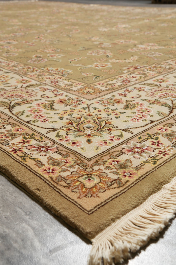 8.6 x 11.6 Wool and Silk Quality Handmade Rug Green Gold #F-4414