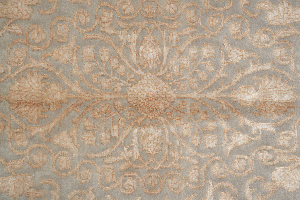 TWO TONE Colors Neutral finer Weave Hand-Knotted Rug Transitional Contemporary Carpet WOOL AND SILK 6.3 x 9.8 inquire other sizes #F-5711