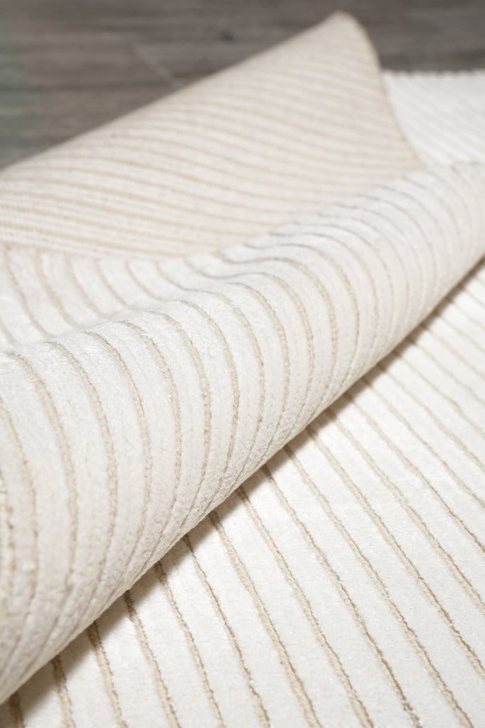 5.9 X 7.8 Ivory White Handmade Contemporary Rug #PIX-19969