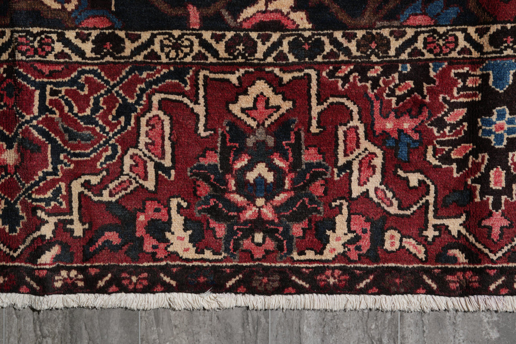 9 x 11.6 Semi-Antique Persian Bakhtiar Tribal Rug #F-4106