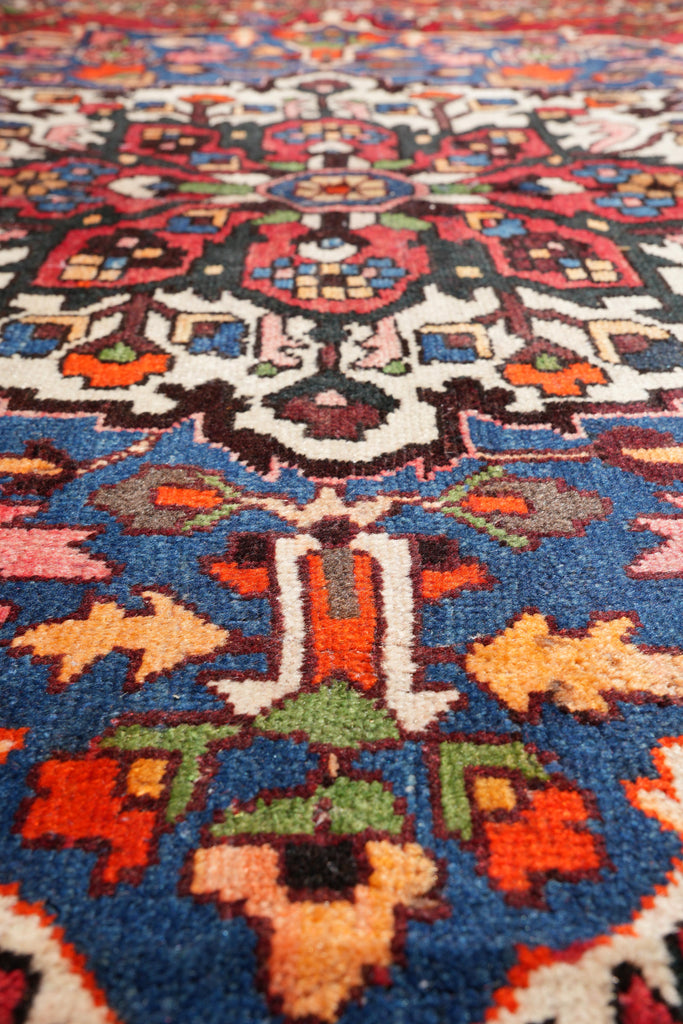 9.8 x 12.4 Characteristic Persian Tribal Bakhtiar Rug #F-4109