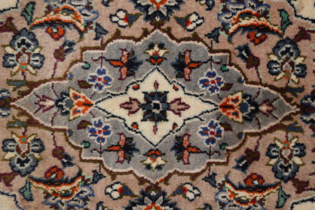 6.9 x 9.8 Authentic Persian Kashan Rug Light Colors #F-4112