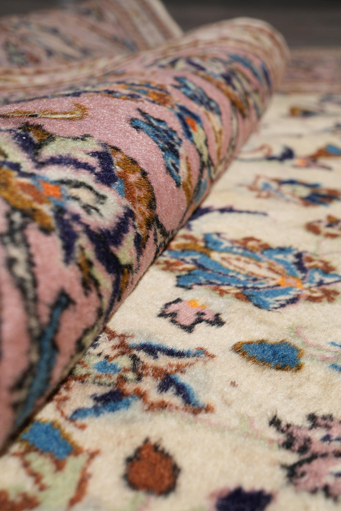 6.5 x 9.9 Persian Kashan Rug – Ivory Field with Rose Border, Hand-Knotted Floral Design #F-4120