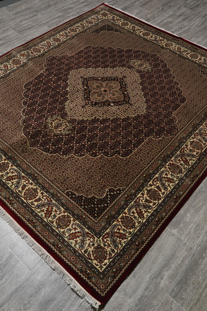 6.9 x 8 Quality Traditional Wool Silk Hand-Knotted Rug #F-3071