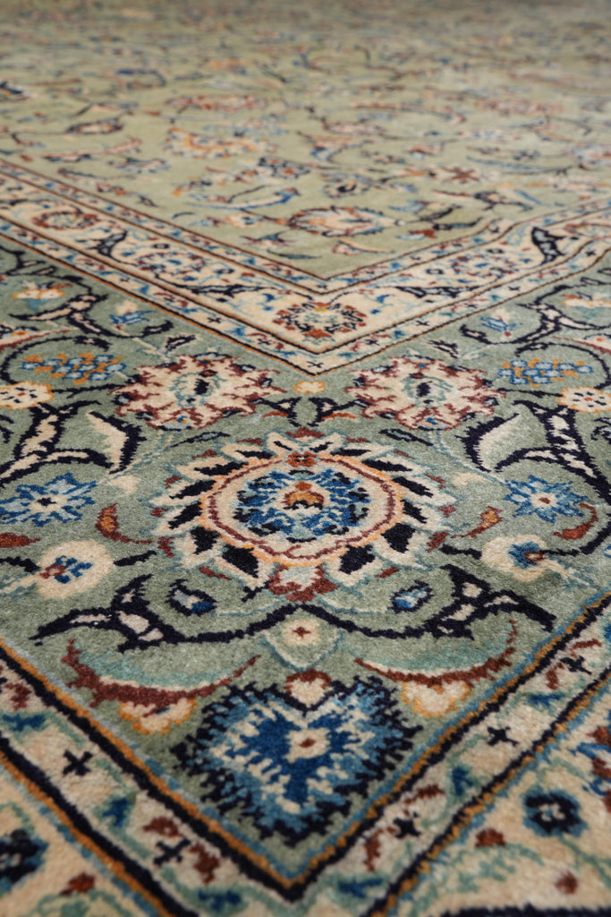 11 x 15 Light Green Authentic Persian Kashan rug #F-4123