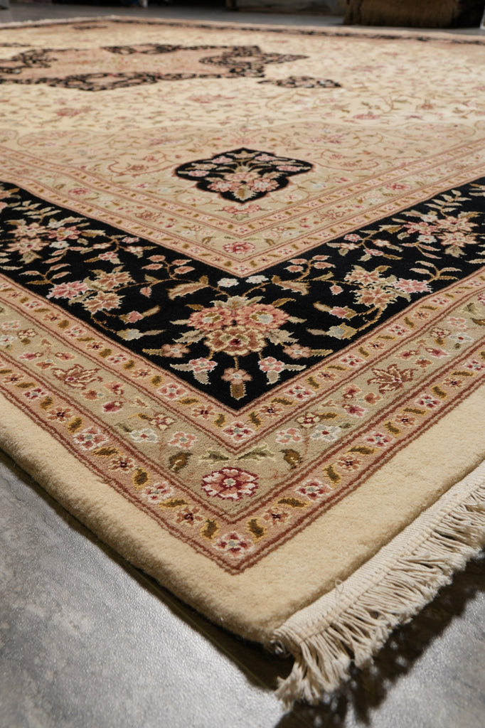 10.2 x 14.7 Wool and Silk Quality Hand-Knotted Rug Ivory Black #PIX-5896