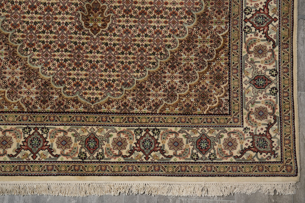 5 x 7 Earthy Tone Wool Silk Hand-Knotted Tabriz Mahi Rug #F-3072