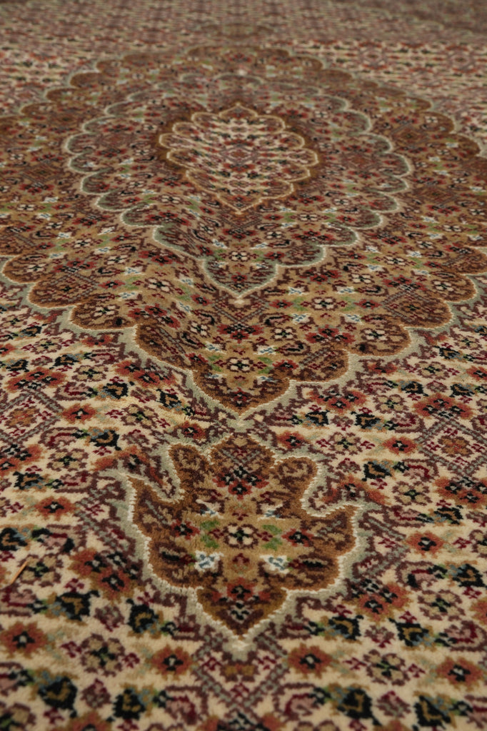 5 x 7 Earthy Tone Wool Silk Hand-Knotted Tabriz Mahi Rug #F-3072