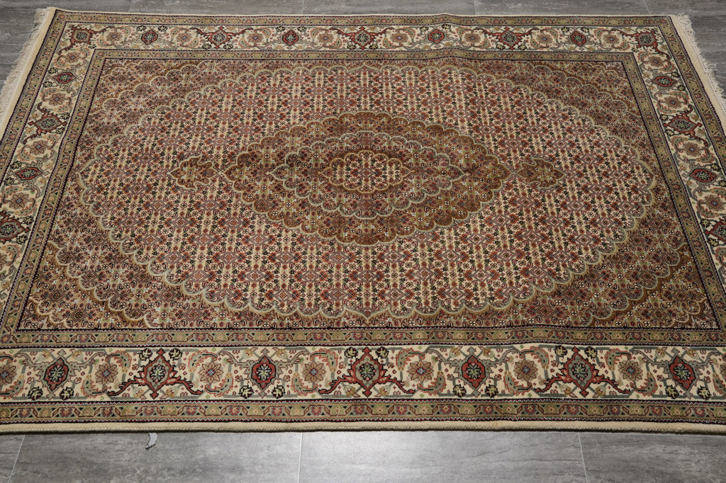 5 x 7 Earthy Tone Wool Silk Hand-Knotted Tabriz Mahi Rug #F-3072